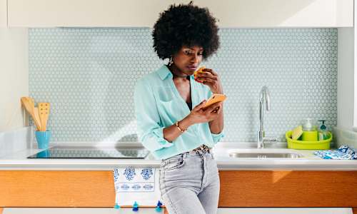 What Being A Late Eater Means For Your Blood Sugar, According To Research