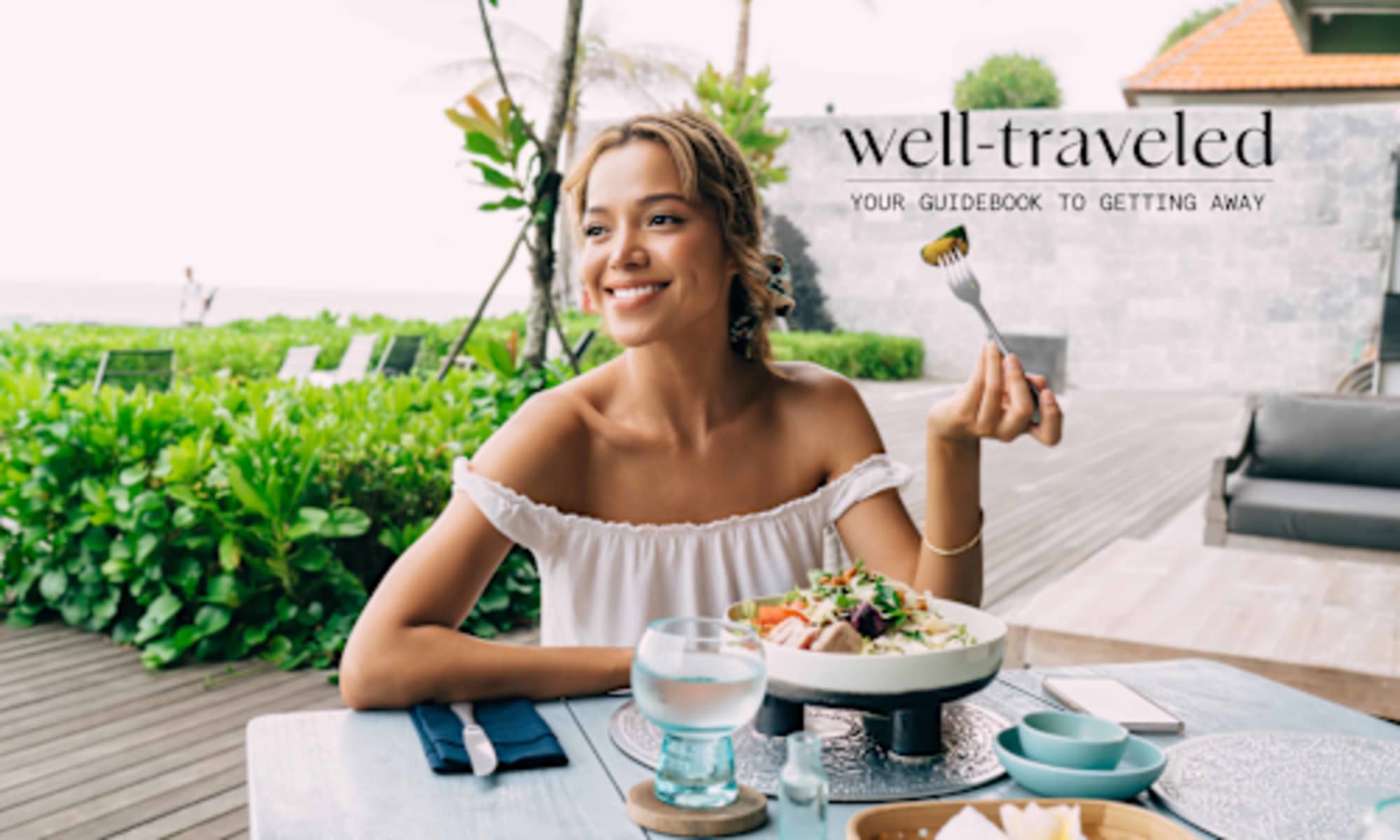 4 Easy RD Tips To Avoid Bloating & Poor Digestion While Traveling