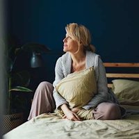 This Type Of Fat May Be Intensifying Hot Flashes, Brain Fog, & Irritability