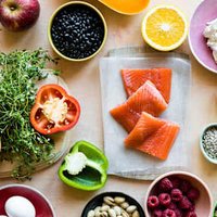 Live Up To 8 Years Longer With This Eating Habit (& It Has Nothing To Do With Superfoods)