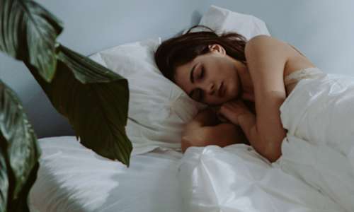 6 Easy Nightly Habits That Will Get You Ready For Bed In Minutes
