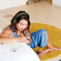 Your Favorite Playlist May Change How Your Brain Feels Pain