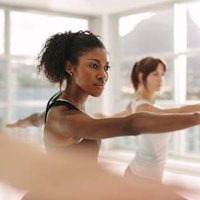 What An OB/GYN Wants You To Know About Birth Control & Emotional Eating