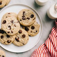 What Really Drives Emotional Eating? A New Study Has A Clue