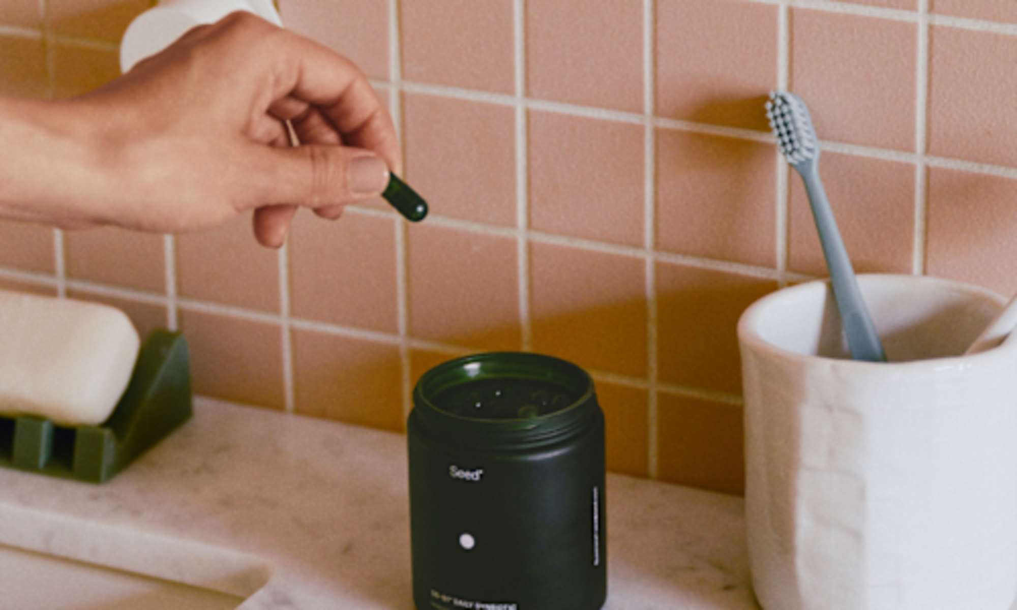 Our Staffers Tested Seed’s DS-01 Daily Synbiotic: Their Thoughts