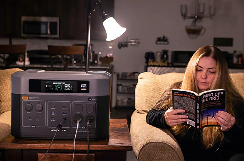 Grid Doctor 3300 Solar Generator
