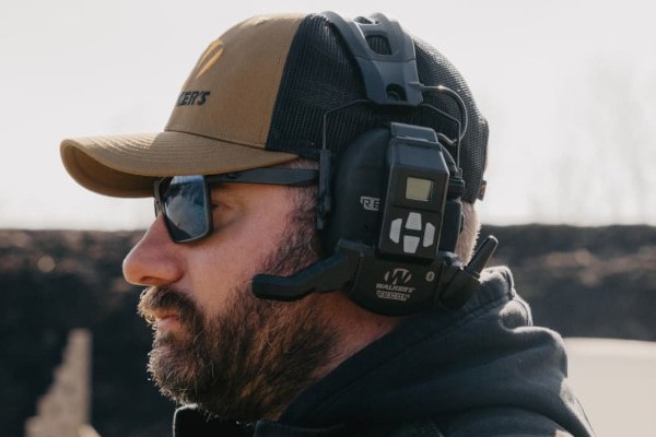 SHOP RECON HYBRID COMMS SHOP RECON HYBRID COMMS