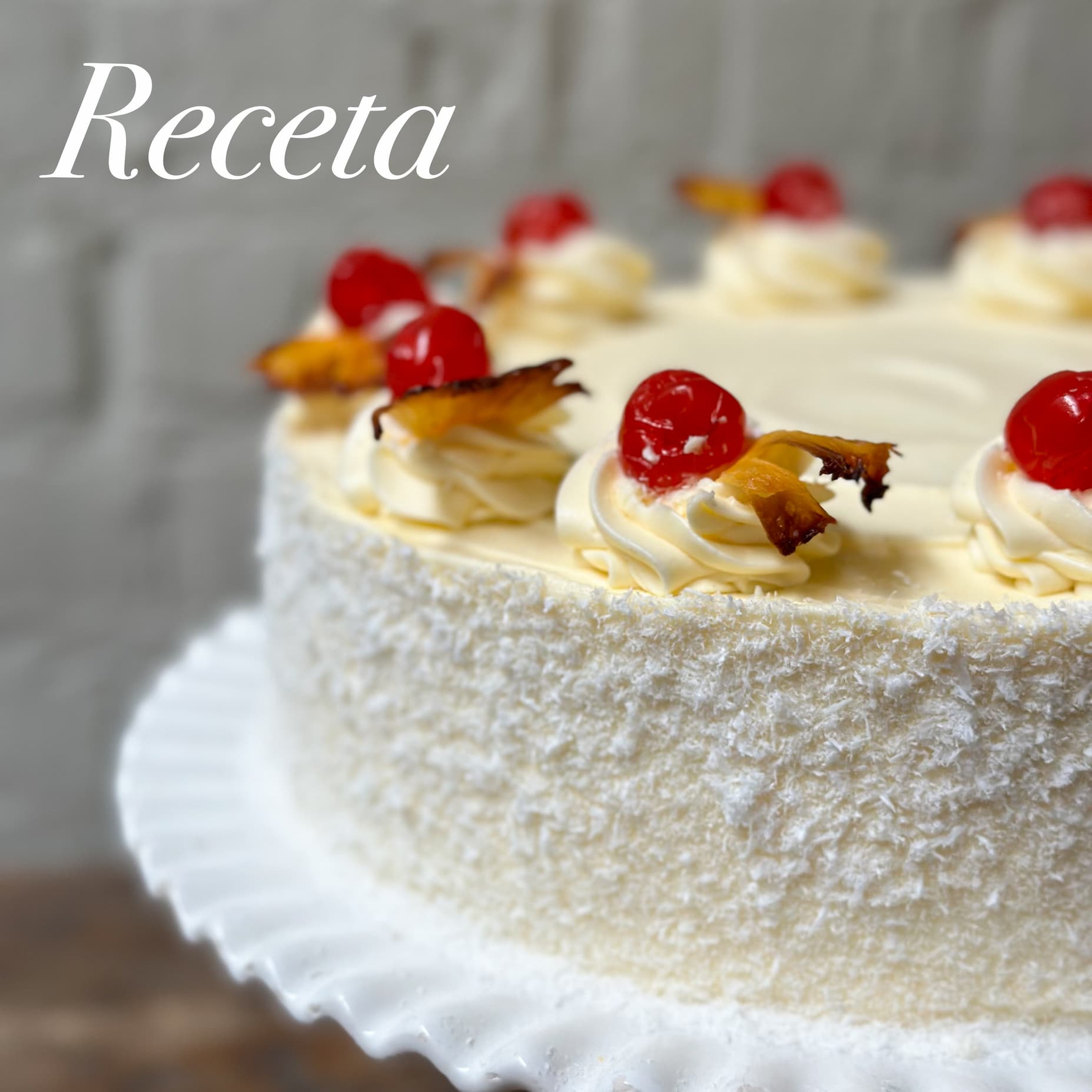 Tarta de PIÑACOLADA