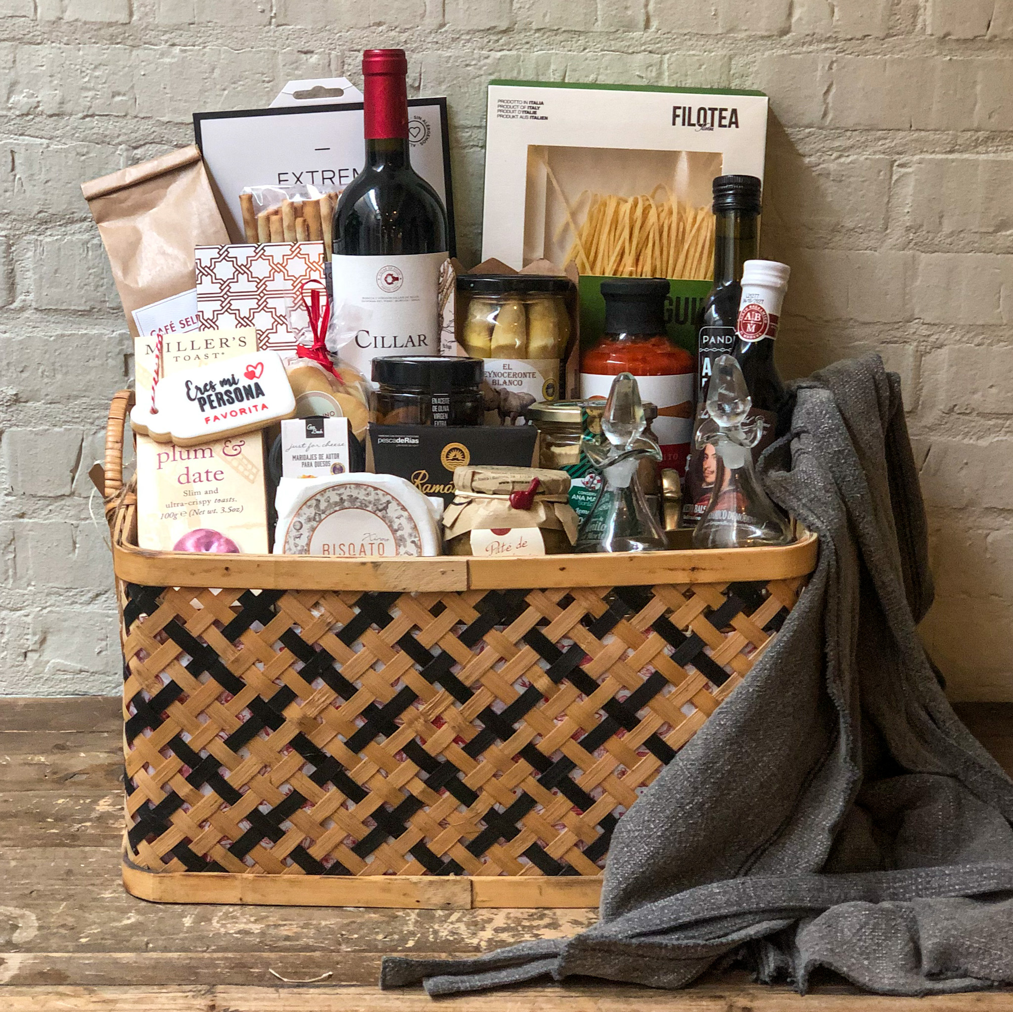 Cesta Le va a Sorprender