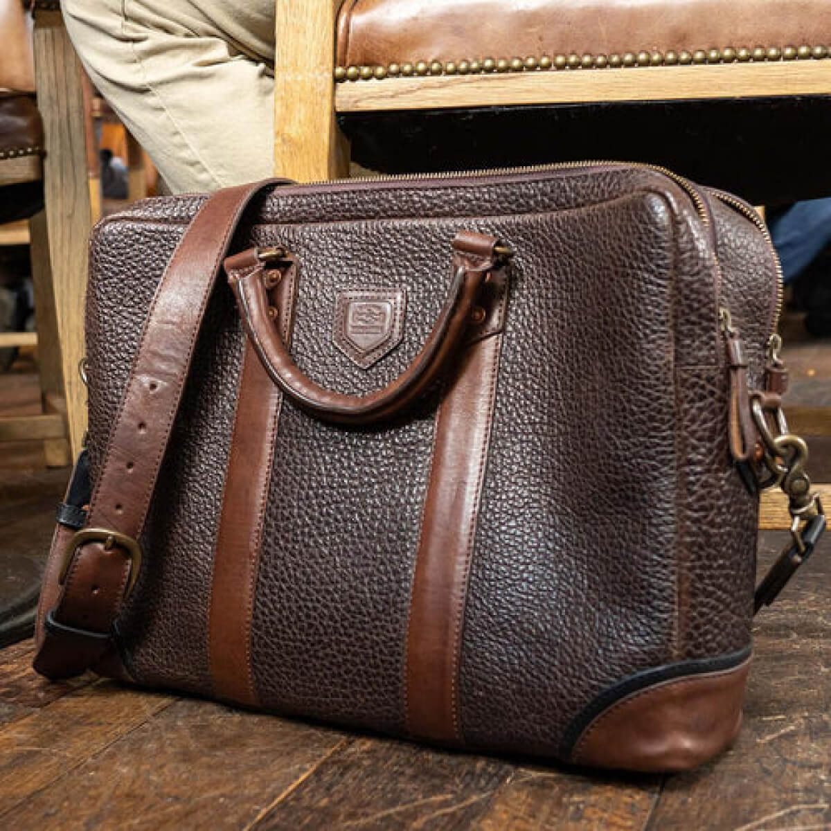 From meticulous design to world-class craftsmanship, no effort has been spared in the creation of our Heritage Collection. Each piece relies on proven modern day best practices while not forgetting the wisdom of old-world leather working techniques of an era gone by. The Heritage Range proudly bears our handshake guarantee, because our work is our bond and our handshake is our contract.