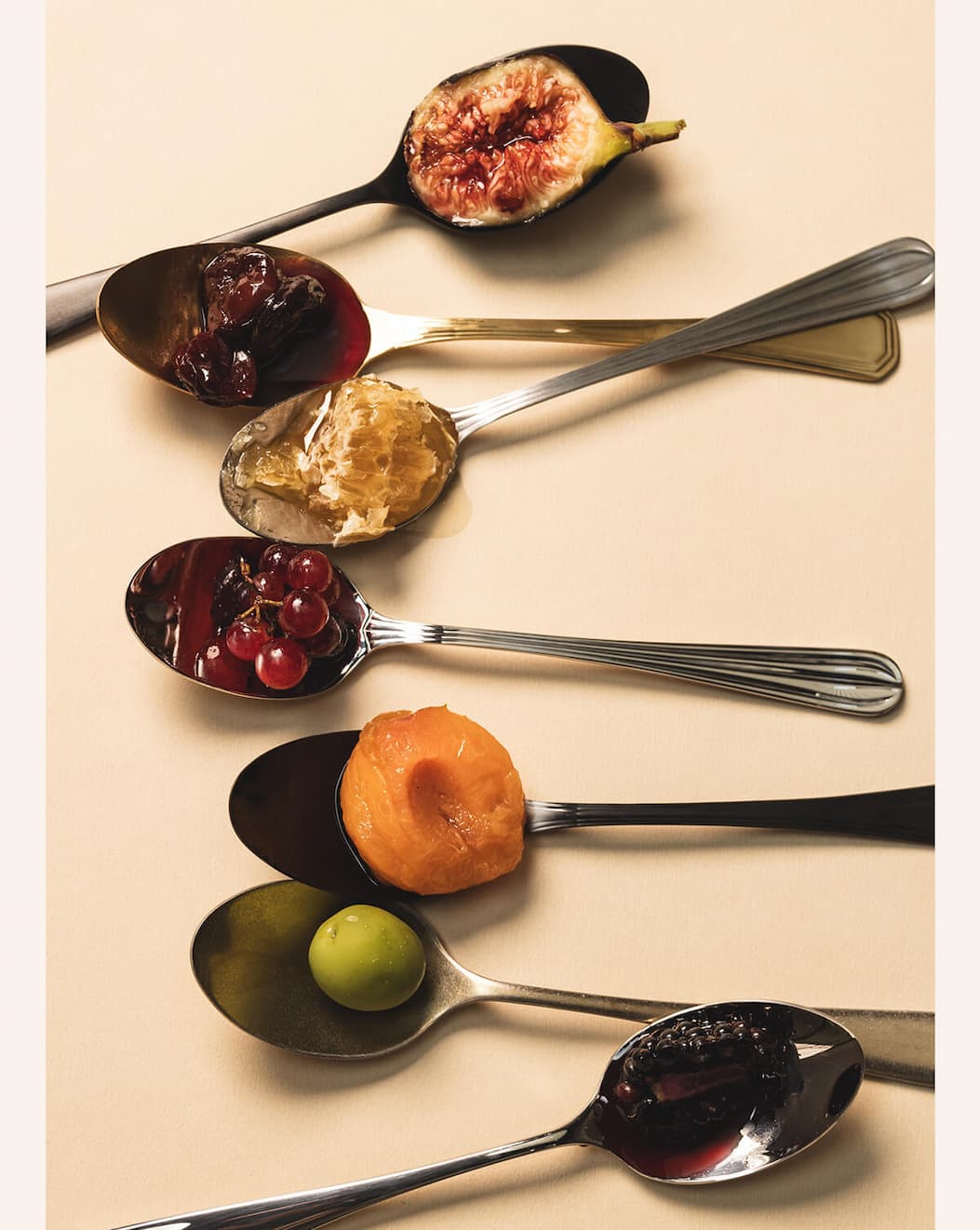 A closer look at every flatware finish.