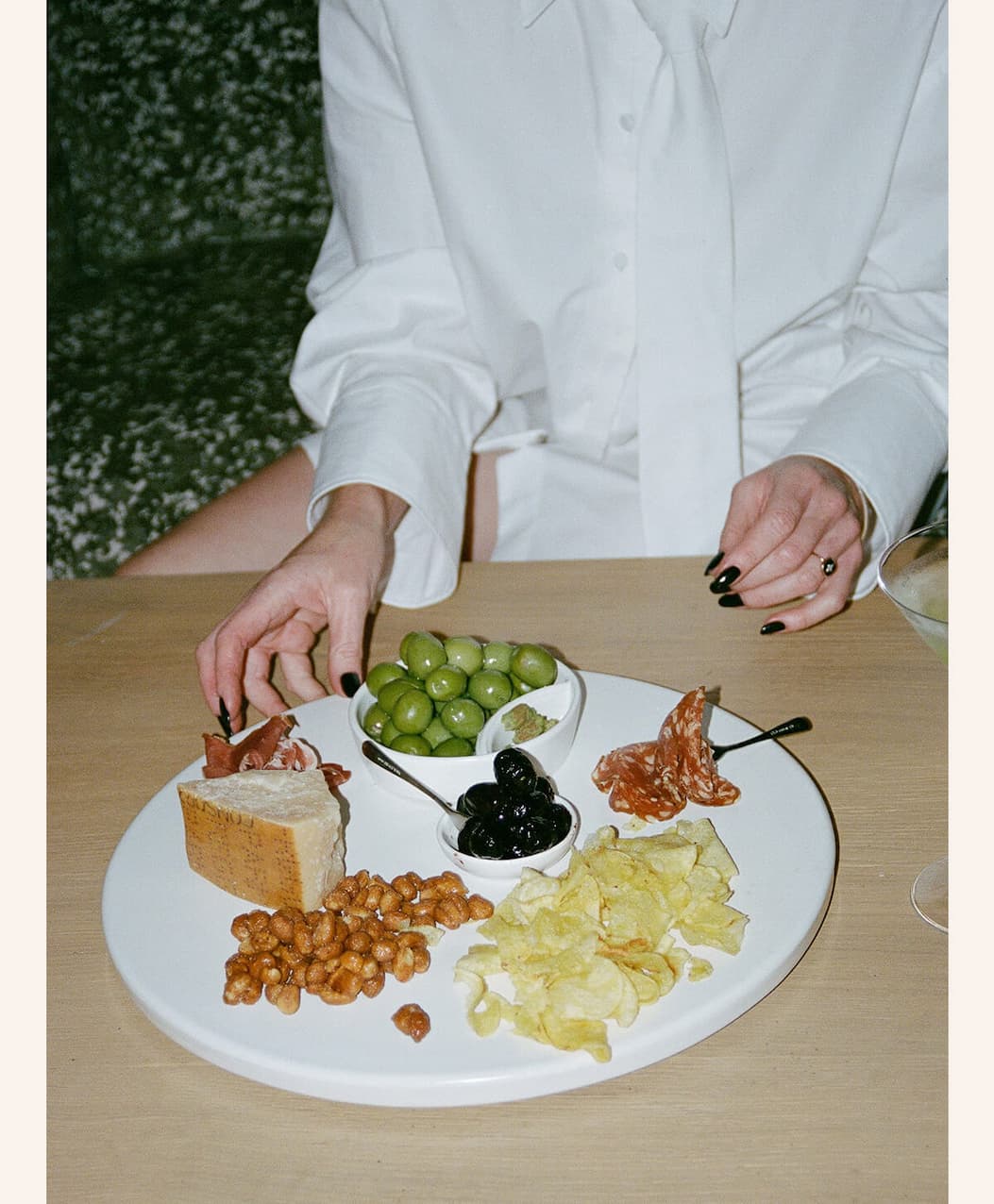 Fresh shapes, timeless style—made for sharing.