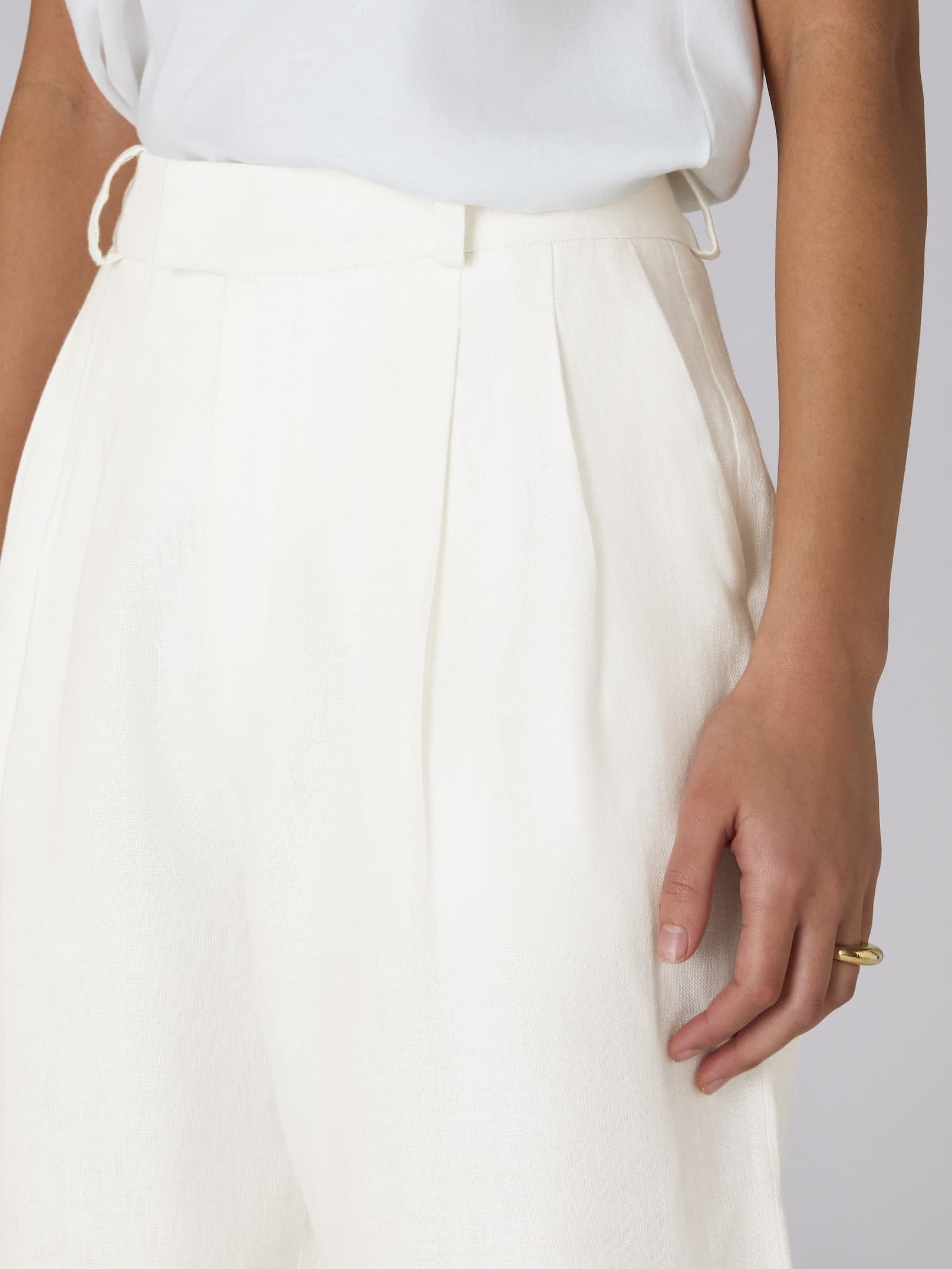 Christy Tapered Trouser: Linen, Ivory