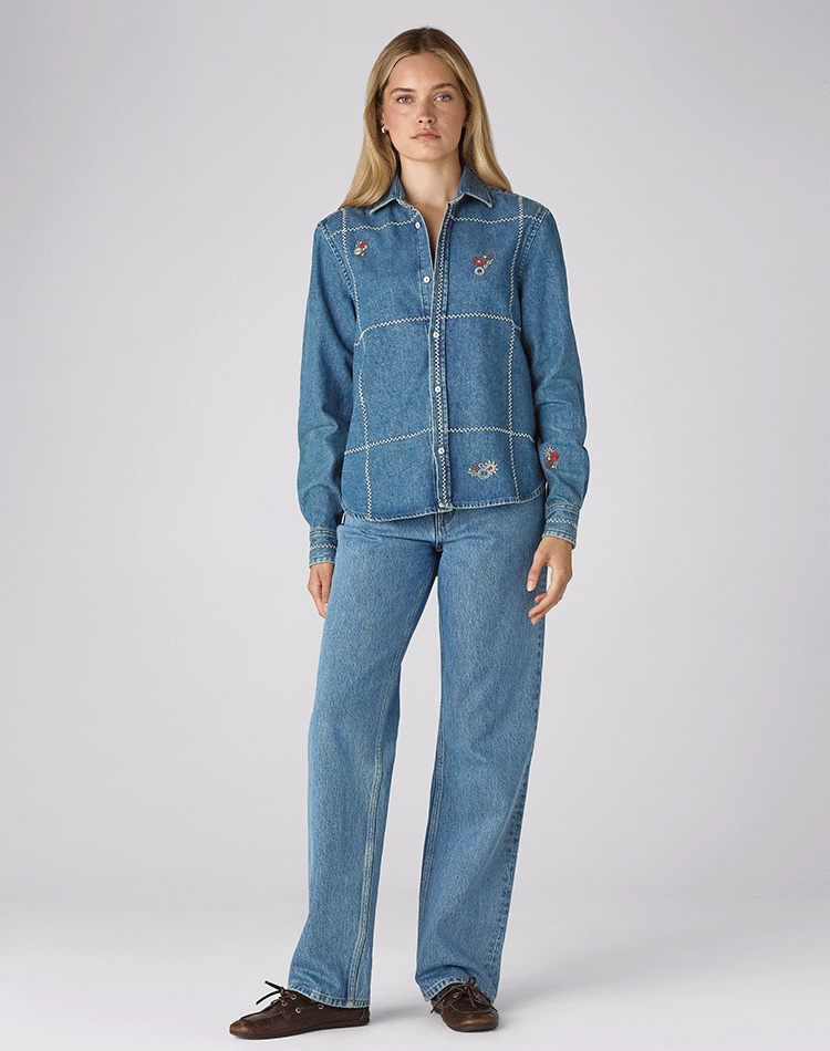 The Classic: Denim, Embroidered Shirt in 50% Organic Cotton, 50% Cotton