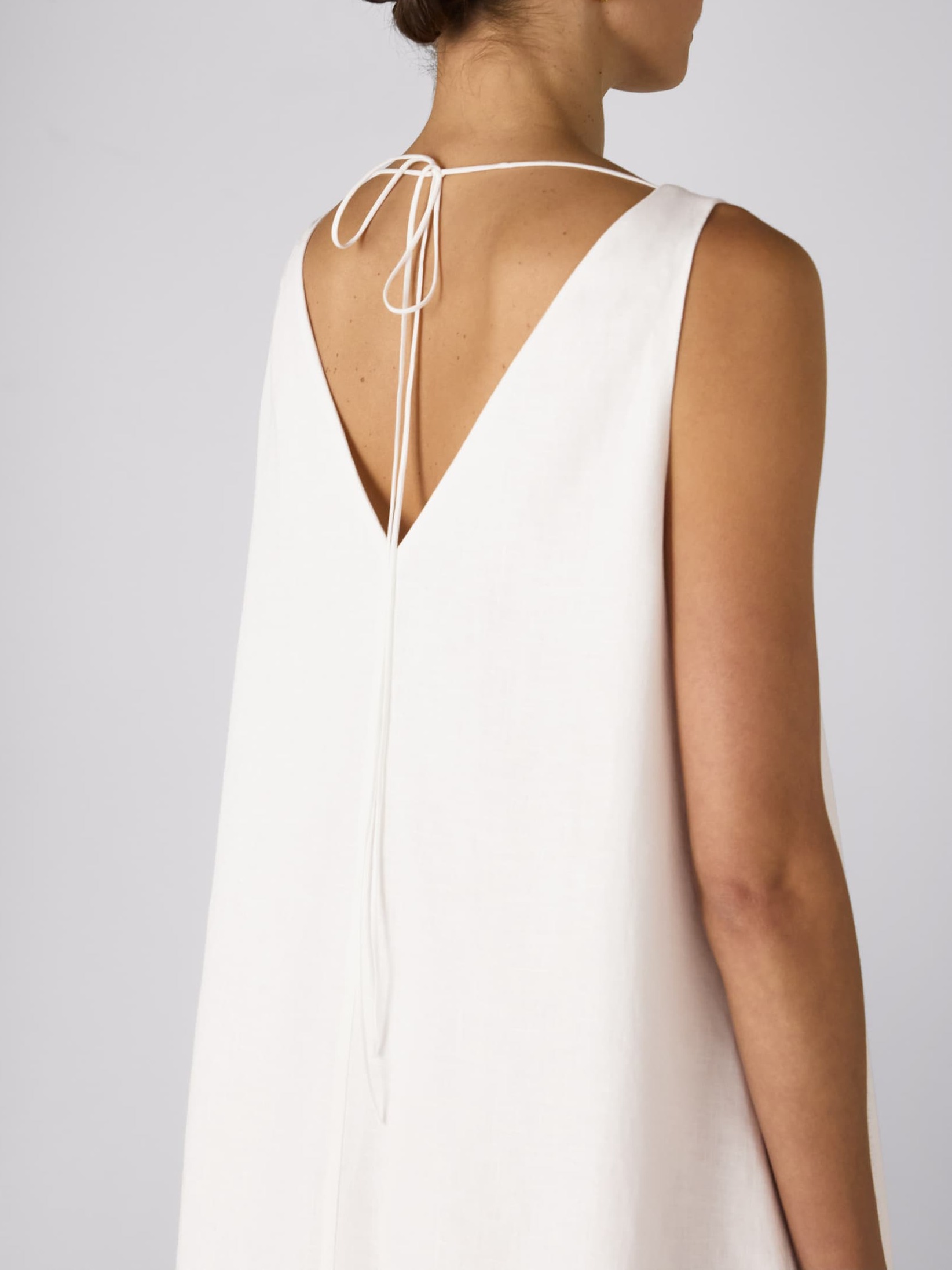 Blenheim Dress: Linen, White