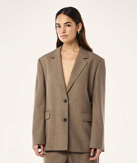 RESIDENCY BLAZER IN WALNUT