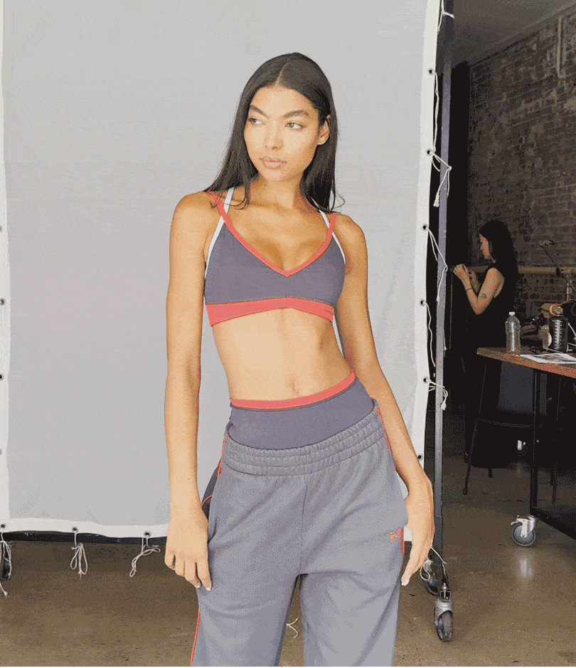 PARAMOUNT SPORTS BRA IN MARINE BLUE