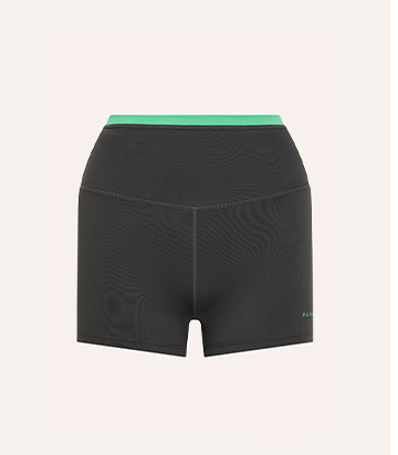 VITA 2.5" BIKE SHORT IN CAVIAR & KELLY GREEN