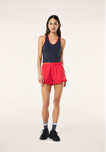 VENTURE SHORT IN STRAWBERRY