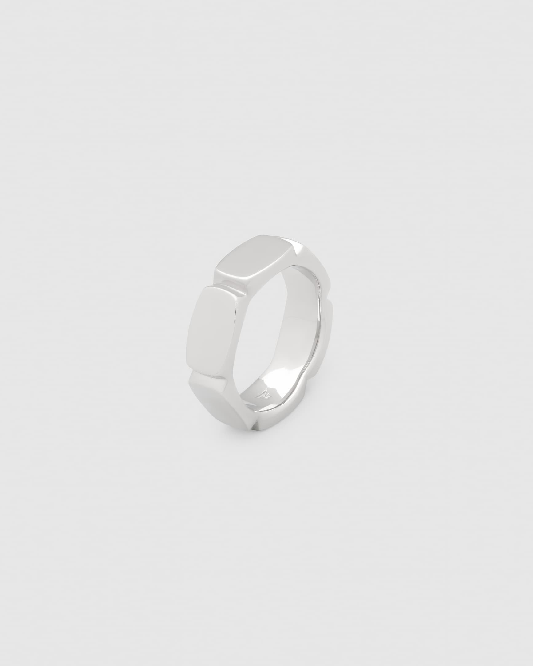 Umi Band Ring medium