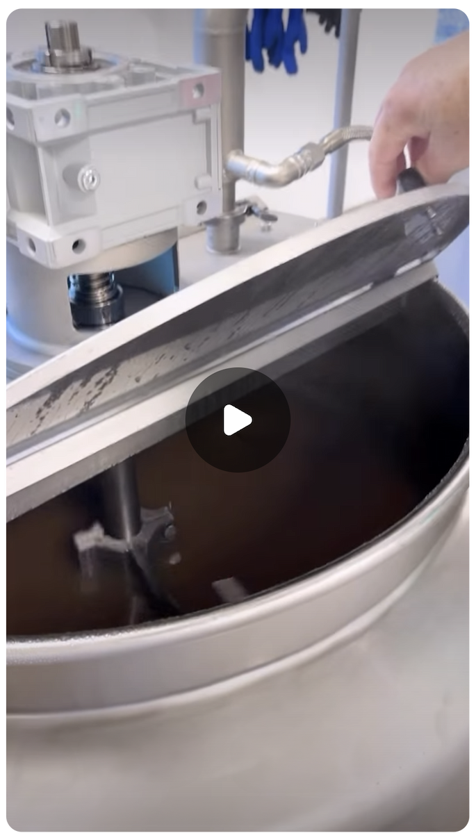 Click here to watch the behind-the-scenes video about the production of CBD gummies.