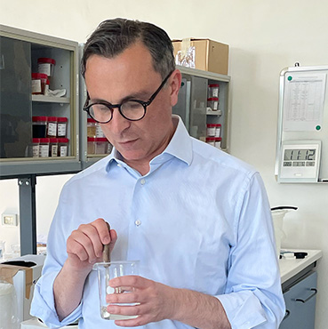 Doctor-Led Biotech and Botanical Skincare | Zelens
