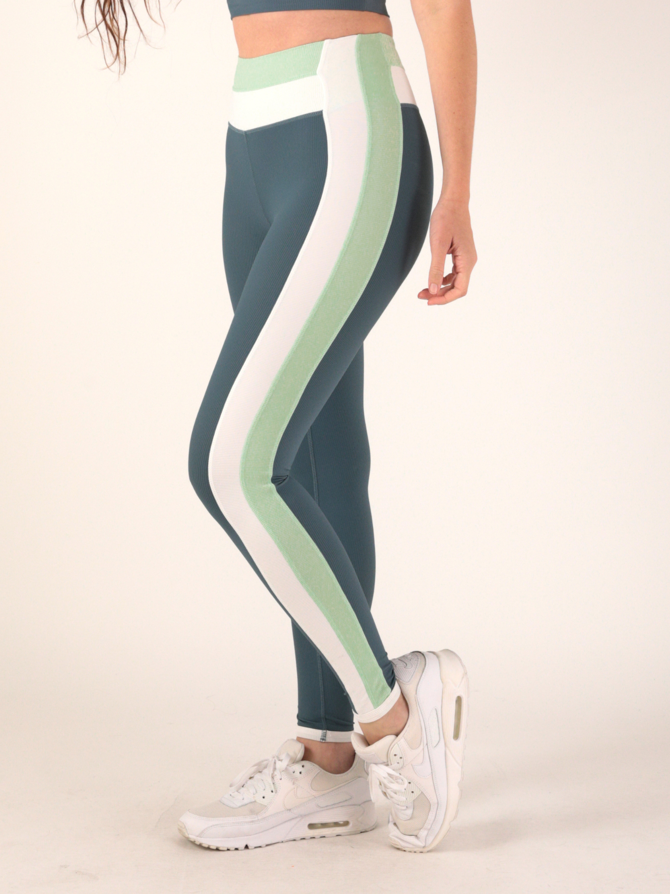 Directional Legging