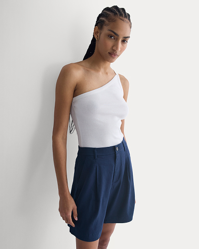 Image | Model | Tailored A-Line Short | Navy