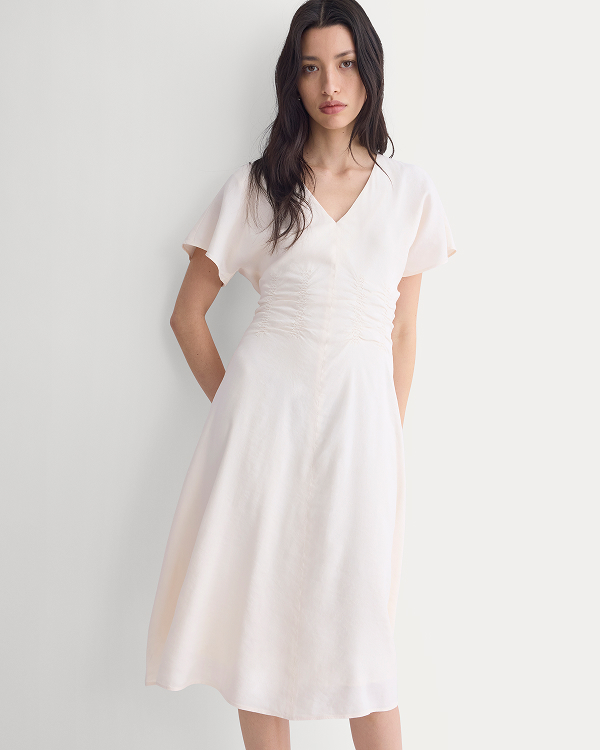 Image | Model | Cinched Dress in Stretch Linen | Bone