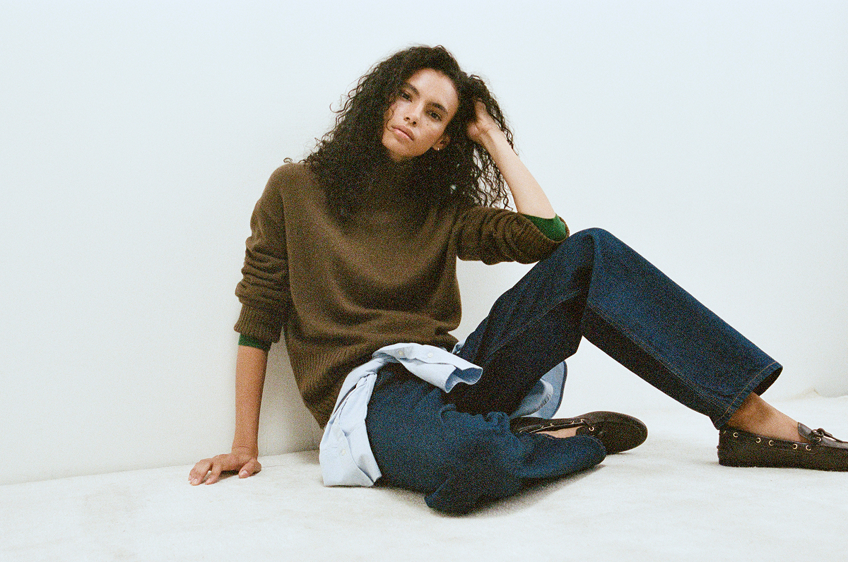 Editorial Image | Model wearing The Boxy Turtleneck in Cashmere in Cocoa