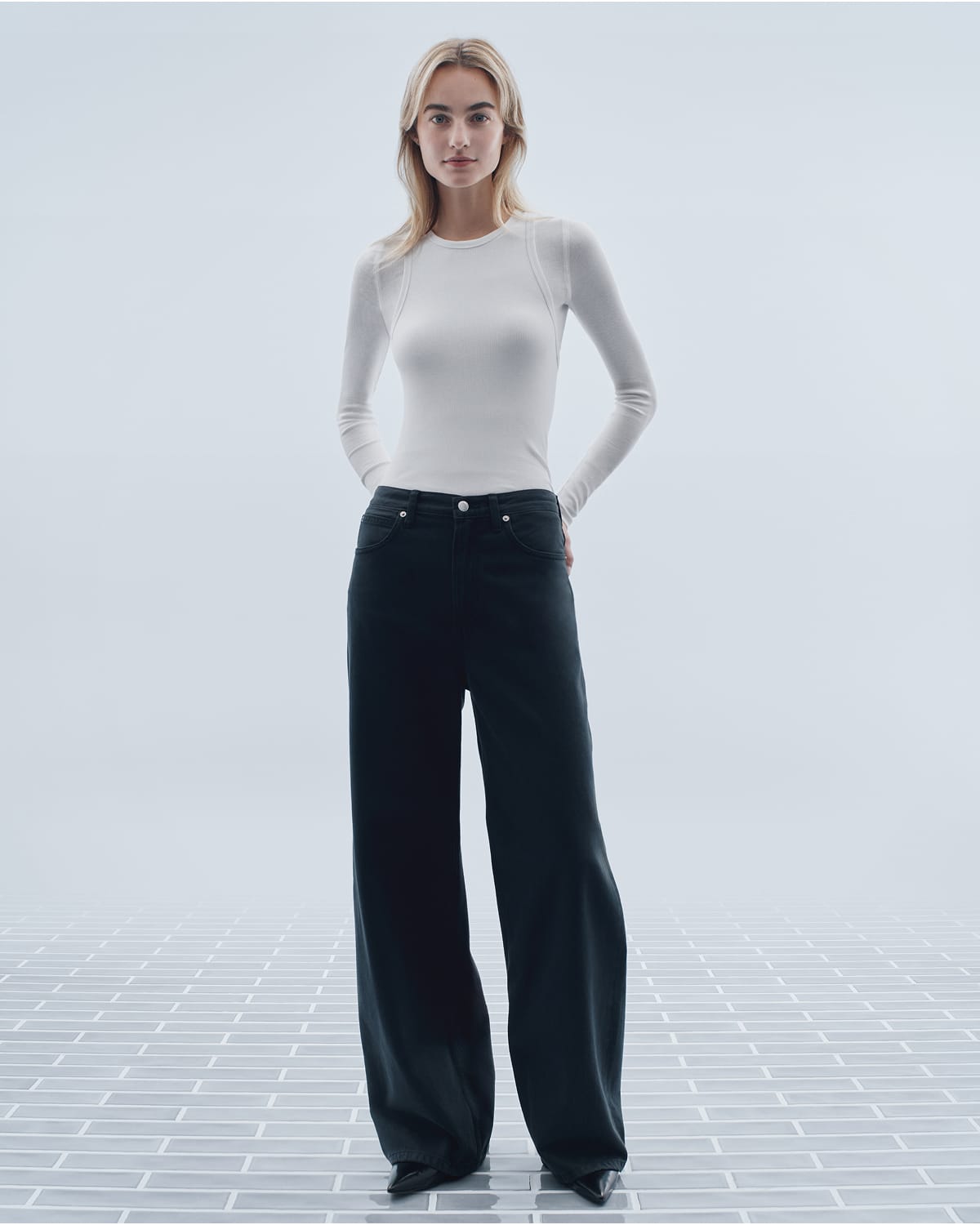 [Editorial Image]The Luxe Rib Long-Sleeve Crew | The Luxe Rib Racerback Tank | The OG Baggy Jean | The Studio Slingback Flat
