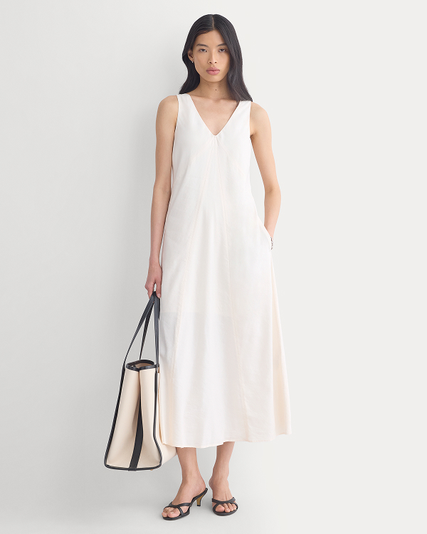 Image | Model | Deep V Seamed Dress in Stretch Linen | Bone