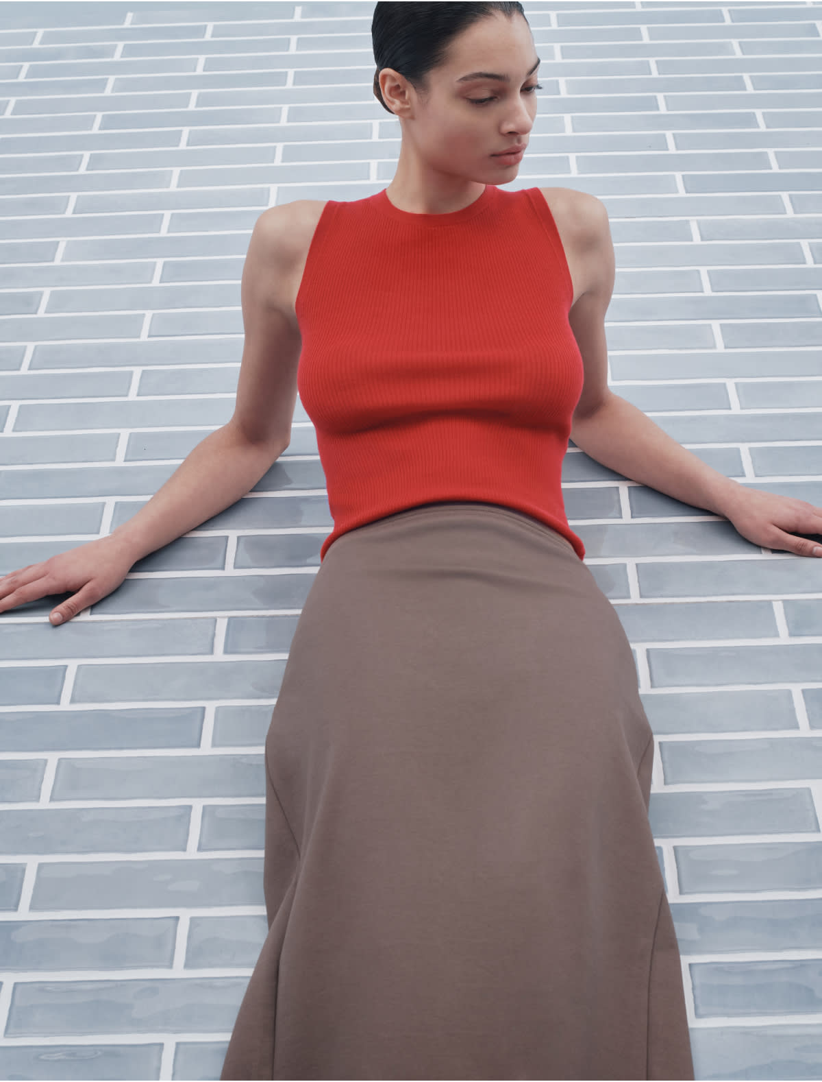 [Image]The Tank in Ultrasoft Merino | Classic Red