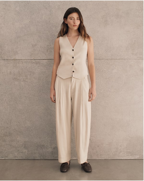 [Image]The Everywhere Pant in Stretch Linen | Birch