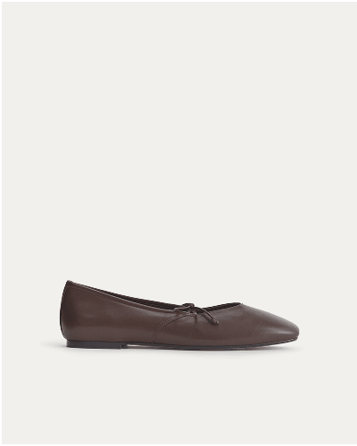 Image | Leather Keyhole Flat | Burnt Umber