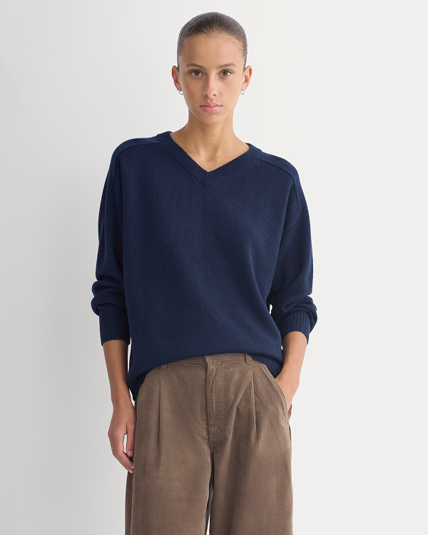 Image | Model in Cashmere High V Boyfriend Sweater | Navy