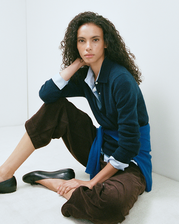 Image | Model Image | Model wearing Fine Cashmere Classic Polo in Navy