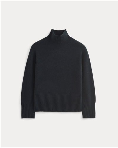 Image |The Boxy Turtleneck in Cashmere | Navy