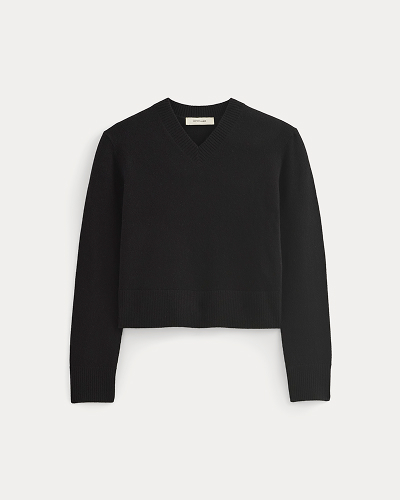 Image | Cashmere Cropped High-V Sweater | Black