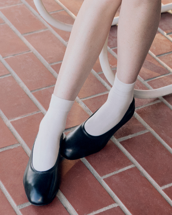 Image | Made in Italy Flat | Black