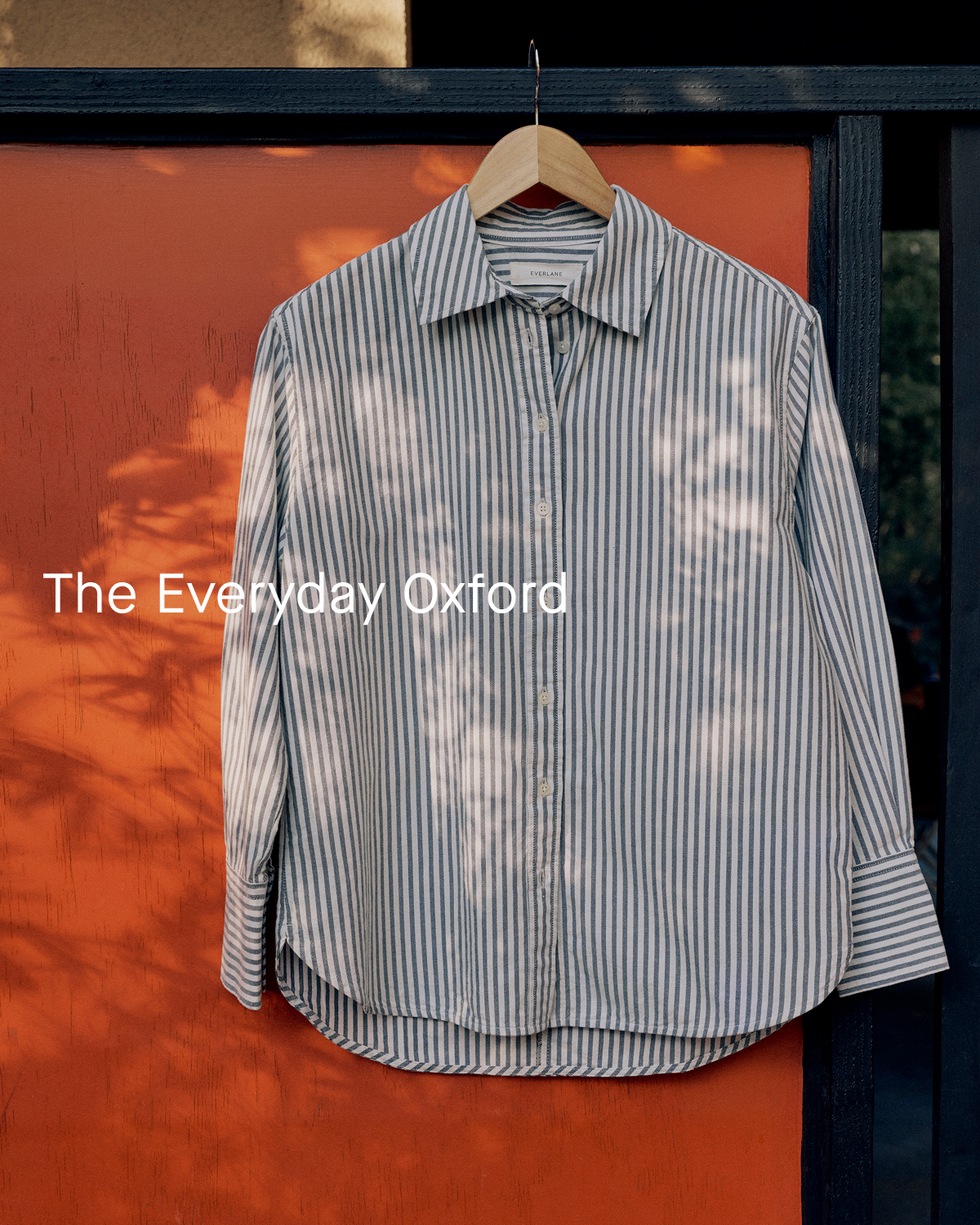 Image | The Everyday Oxford | Bone/Navy