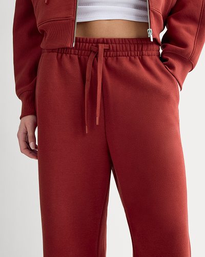 Image | Luxe Fleece Barrel Sweatpant | Merlot