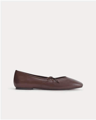 Image | Leather Keyhole Flat | Burnt Umber
