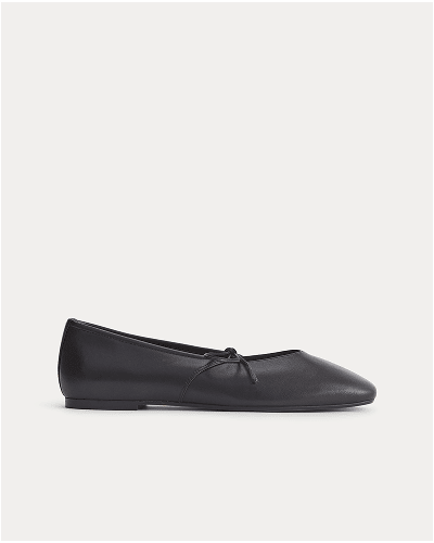 Image | Leather Keyhole Flat | Black
