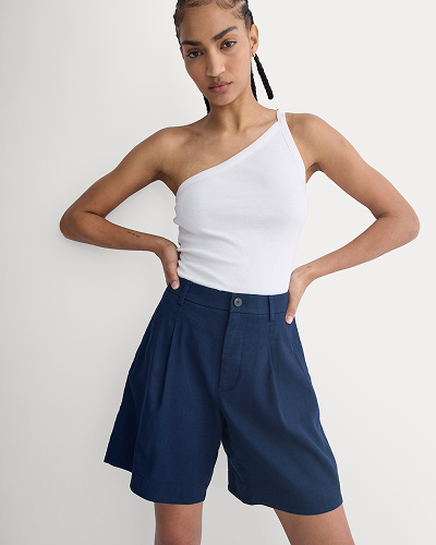 Image | Model | Tailored A-Line Short | Navy