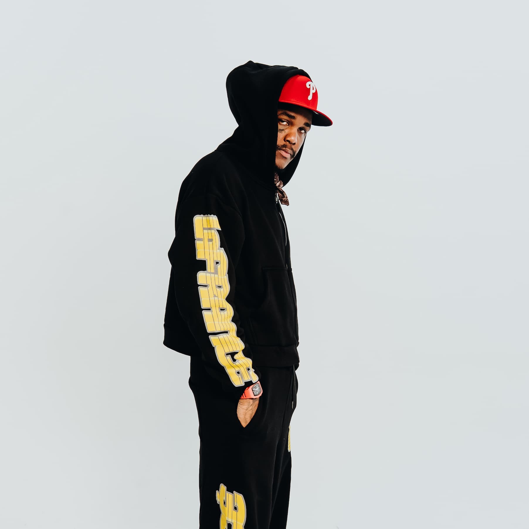 希少 プロエイム バーチャル・アライメント・トレーナー Alien Premium Pullover Hoodie – LaFrancé