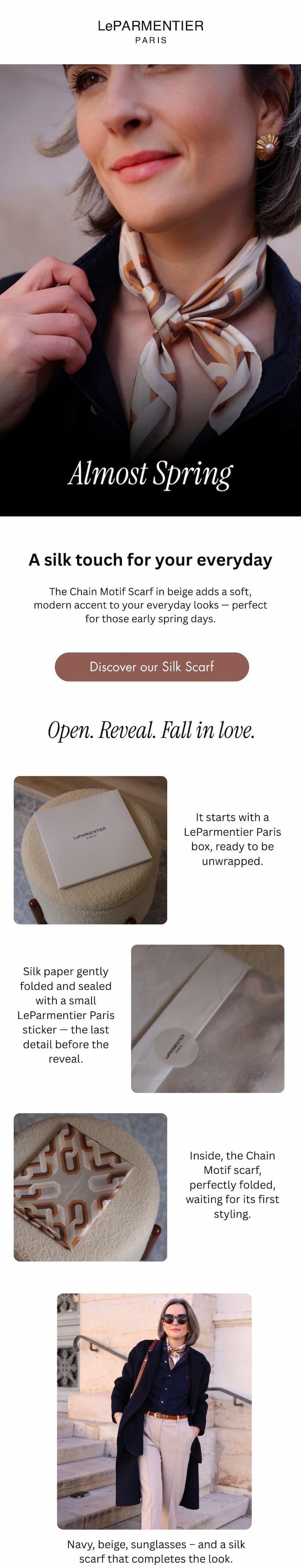 Almost Spring. A touch silk touch for your everyday. The Chain motif scharf in beige adds a soft, modern accent to your everyday looks. Perfect for those early spring days. Discover our Silk Scarves.