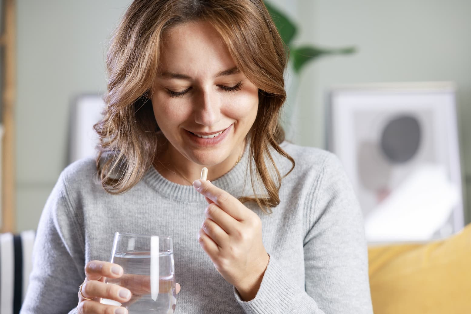 Feature image with link to read the article: 8 Health Benefits of Probiotics for Women’s Health 