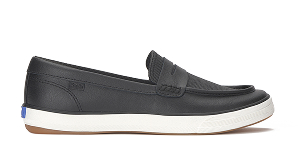 A side view of the Center III Leather Loafer in black.