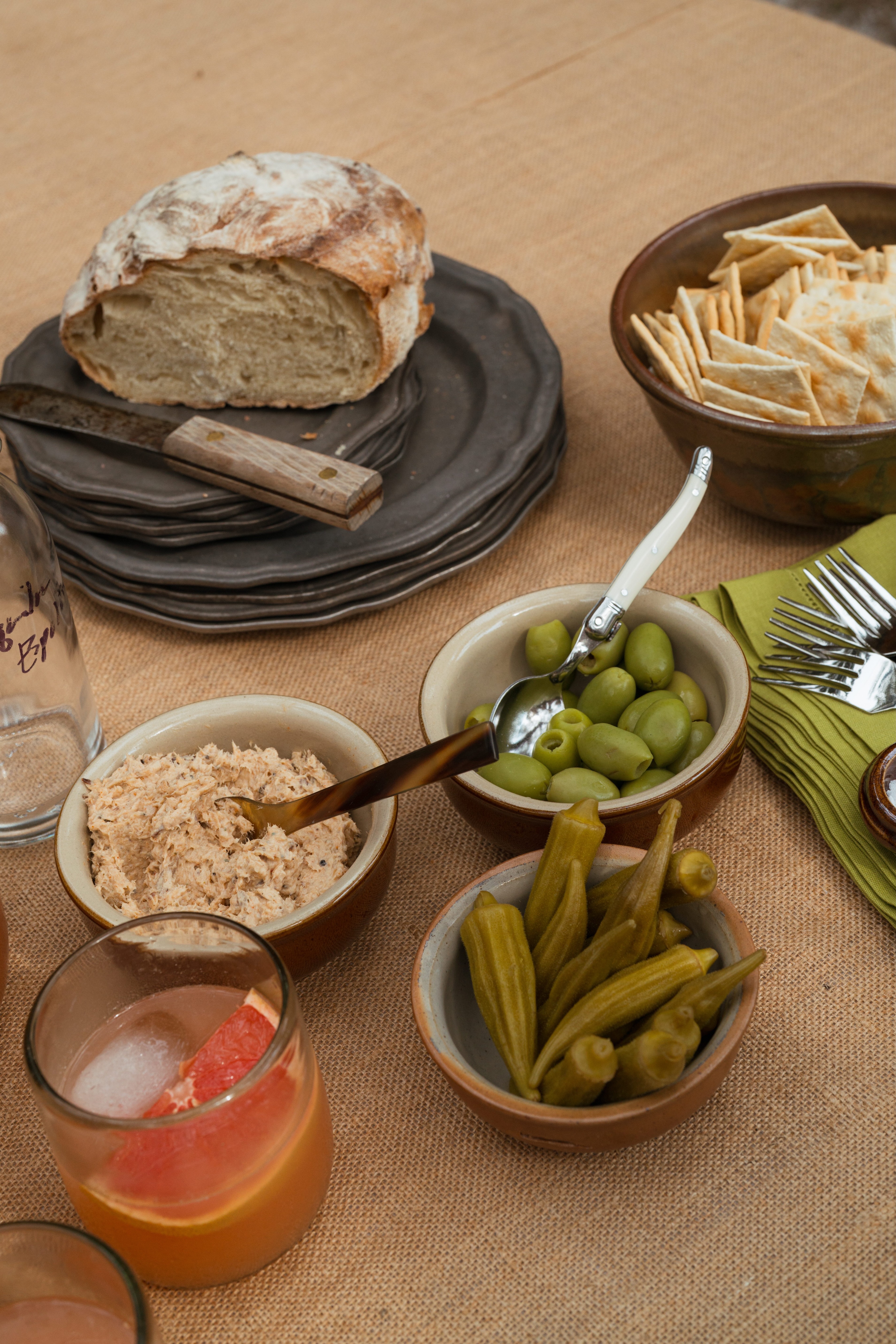 Burlap table